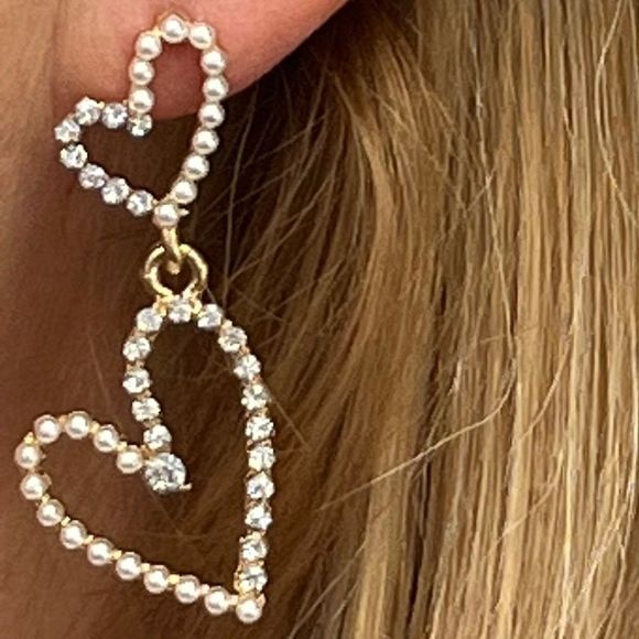 🏷️ Open Heart Post Earrings Clear Crystals Faux Pearls Gold Tone - Picture 4 of 5